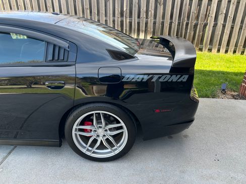 Used 2013 Dodge Charger R/T w/ Daytona Edition Group image 11