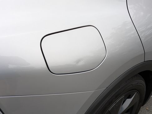 Used 2024 Toyota Prius Prime image 6