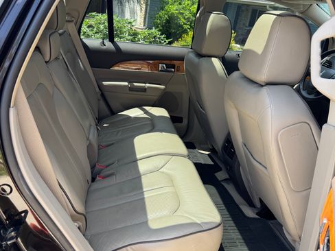 Used 2014 Lincoln MKX FWD w/ Equipment Group 101A image 10