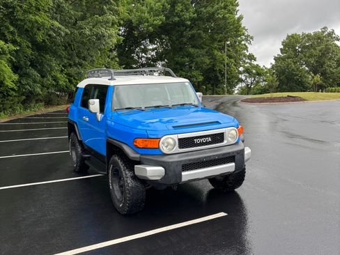 Used 2007 Toyota FJ Cruiser 4WD image 5