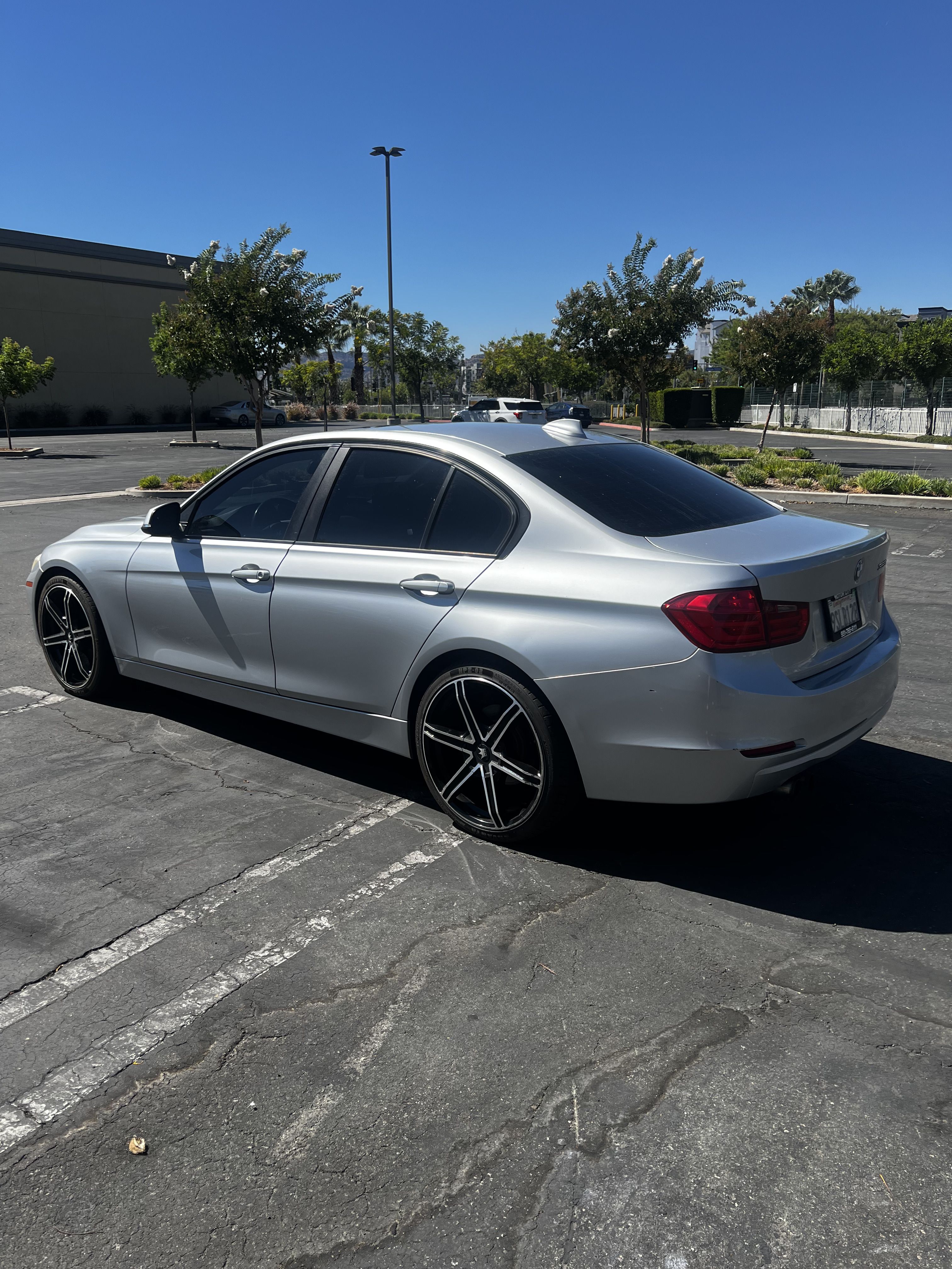 Used 2012 BMW 328i Sedan RWD image 8