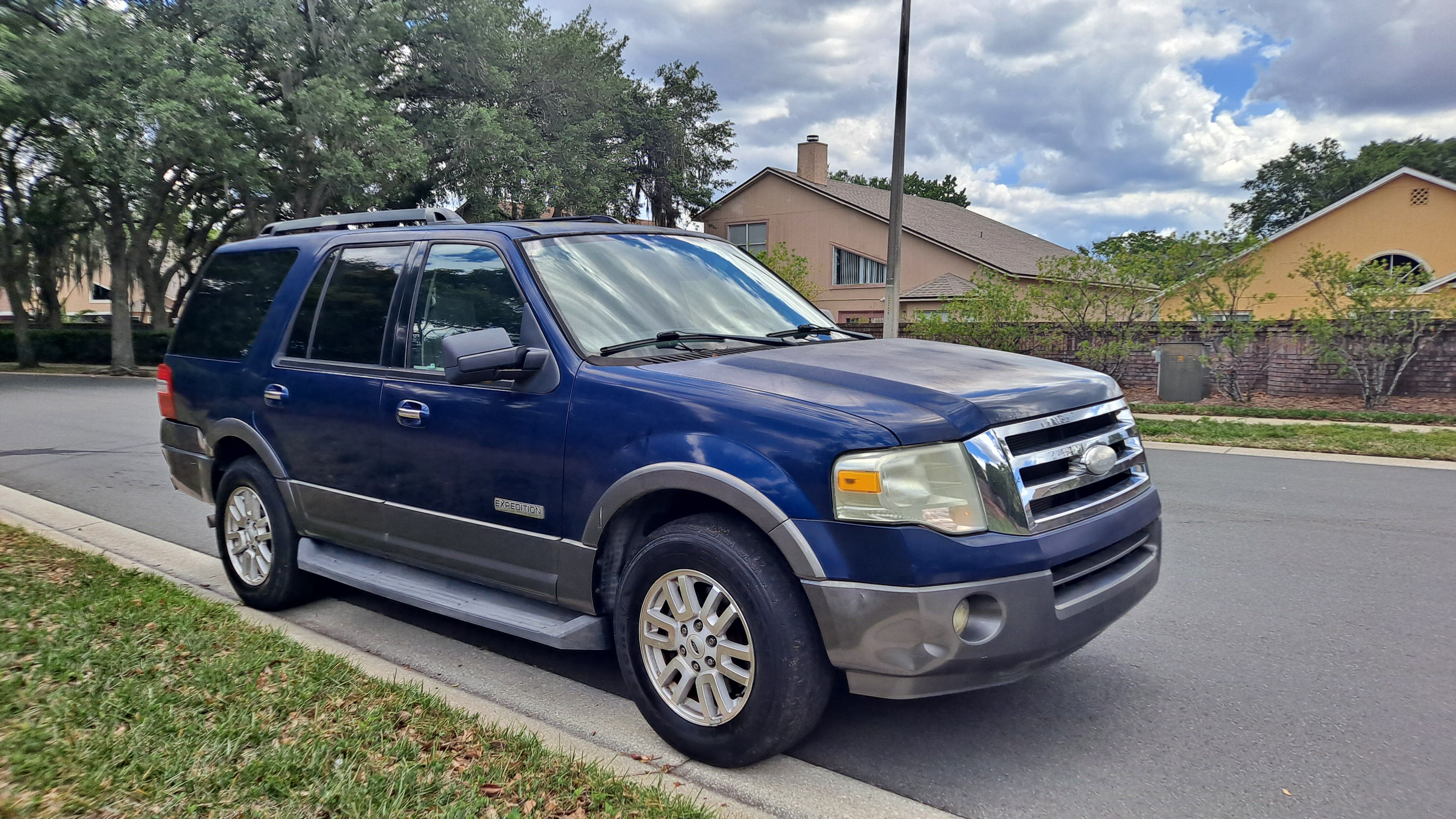 Used 2007 Ford Expedition XLT RWD image 4