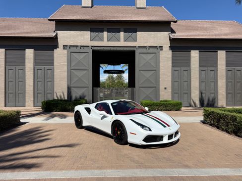 Used 2017 Ferrari 488 Spider RWD image 1