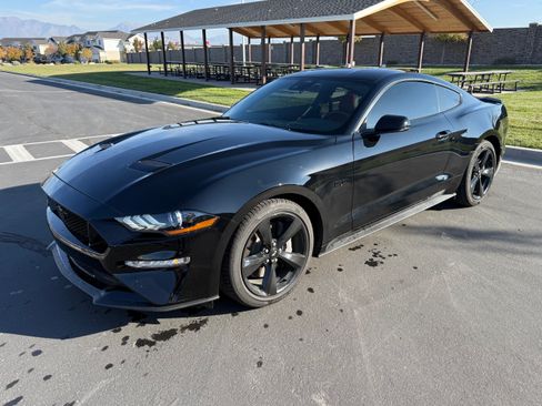 Used 2022 Ford Mustang GT Premium w/ Equipment Group 401A image 2