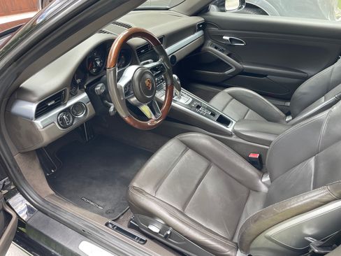 Used 2017 Porsche 911 Carrera image 18