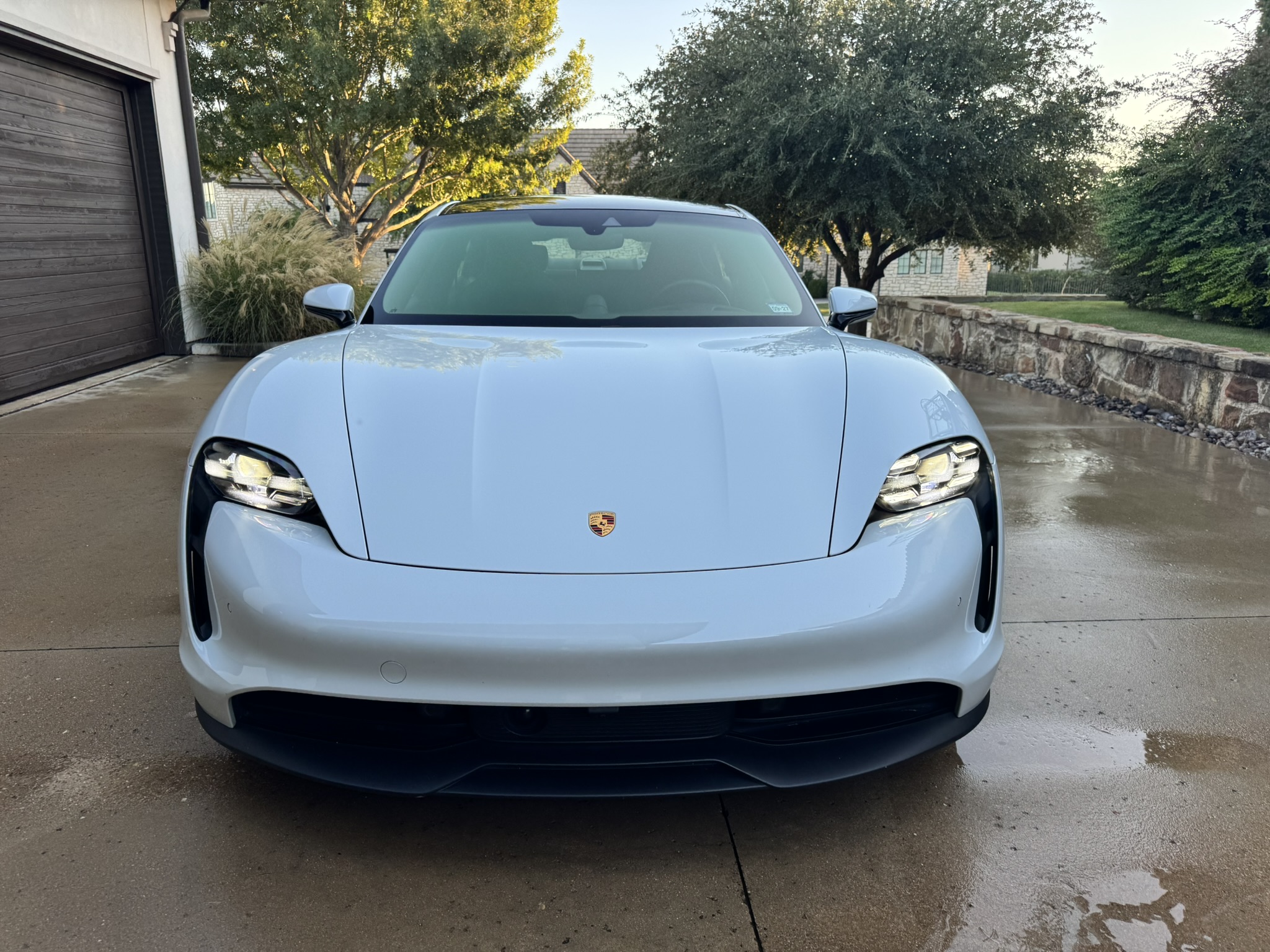 Used 2024 Porsche Taycan 4S AWD/4WD image 2