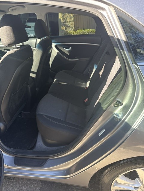 Used 2013 Hyundai Elantra GT FWD image 6