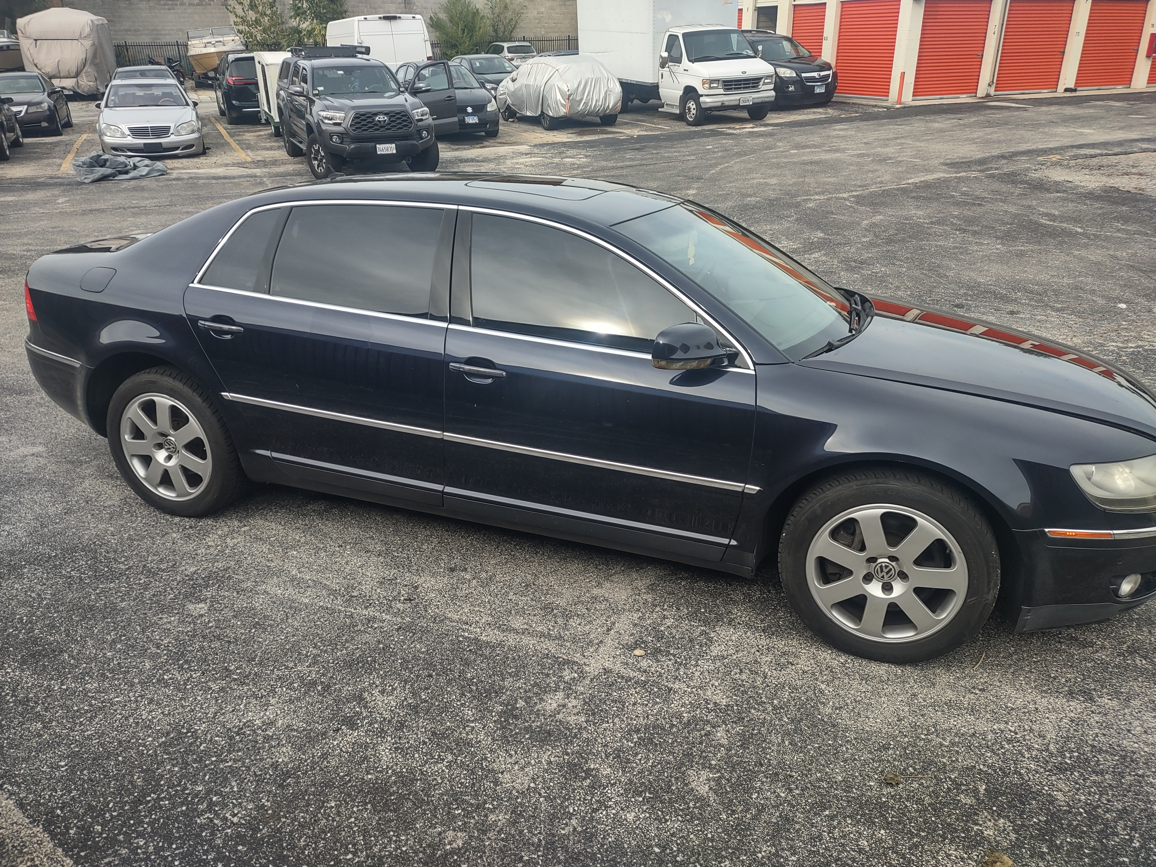 Used 2004 Volkswagen Phaeton V8 AWD/4WD image 27
