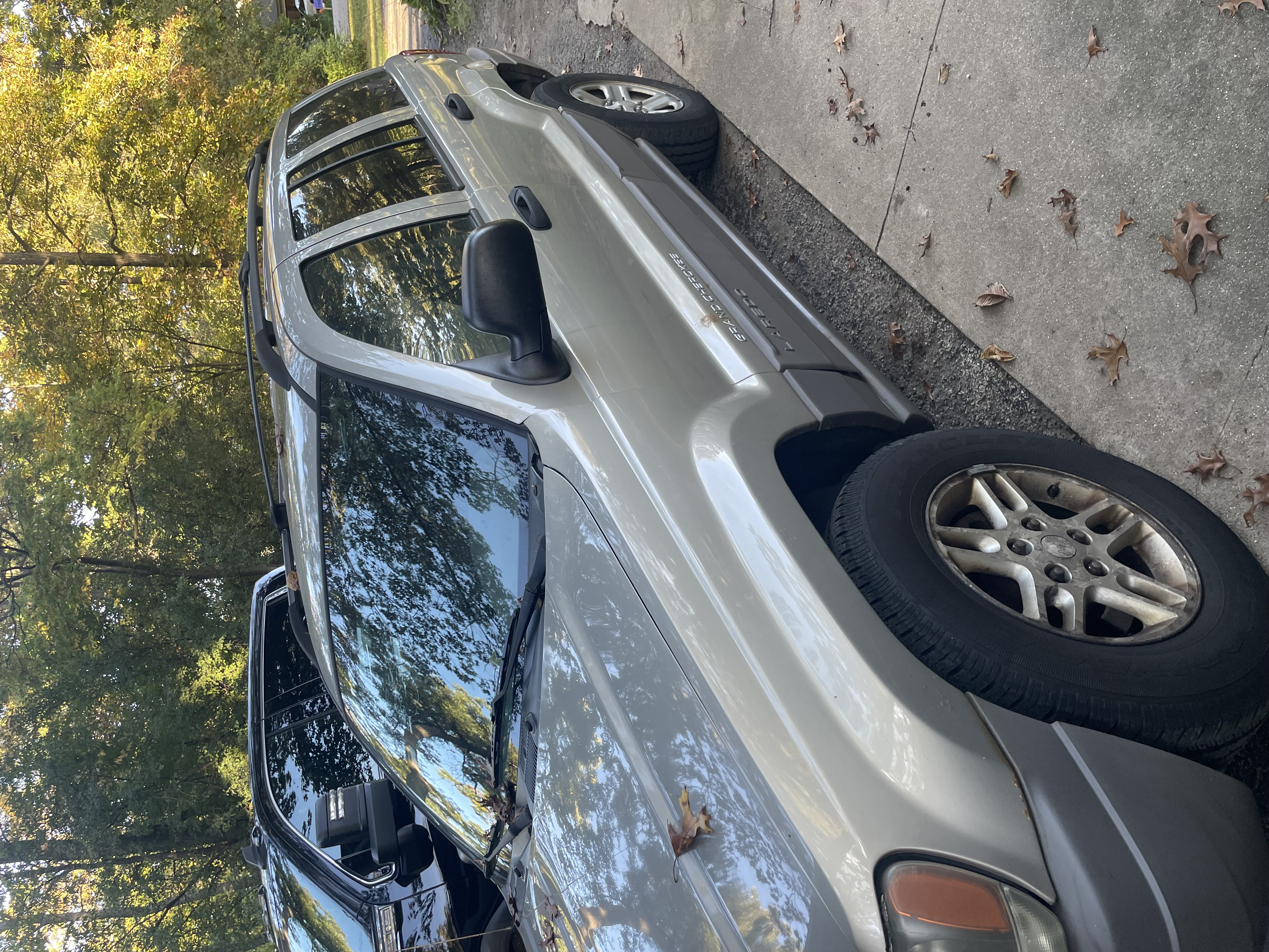 Used 2004 Jeep Grand Cherokee Laredo w/ Convenience Group AWD/4WD image 11