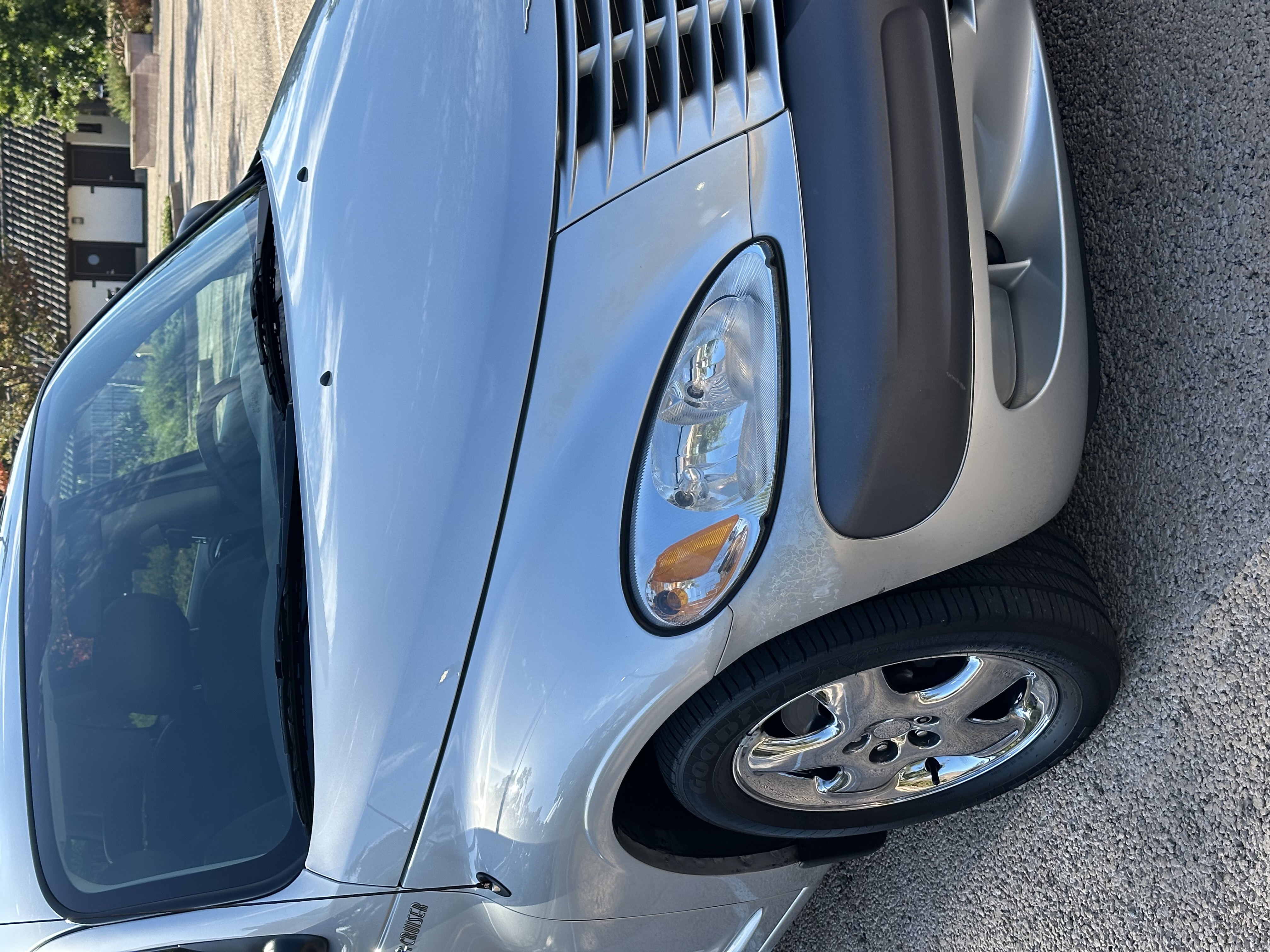 Used 2002 Chrysler PT Cruiser Limited FWD image 4