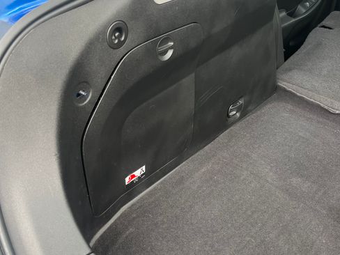 Used 2017 Chevrolet Volt LT w/ Comfort Package image 16