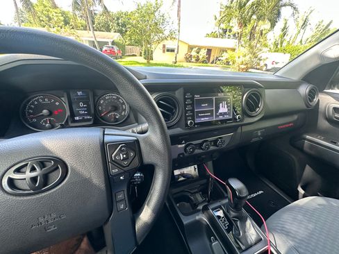Used 2023 Toyota Tacoma SR RWD image 9