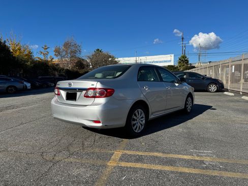 Used 2012 Toyota Corolla LE image 8