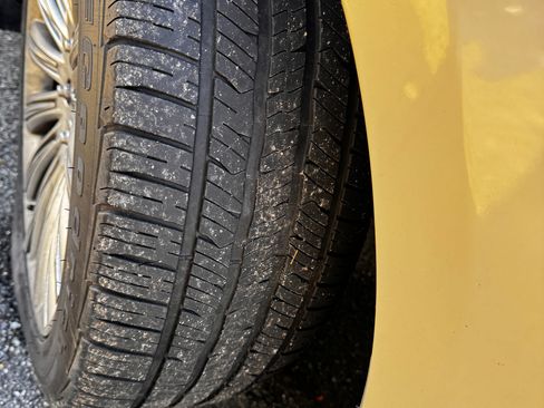 Used 2014 Lincoln MKS AWD w/ Equipment Group 101A image 8