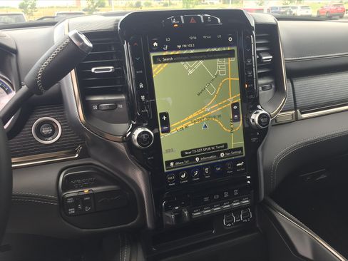 Used 2021 RAM 2500 Limited image 12