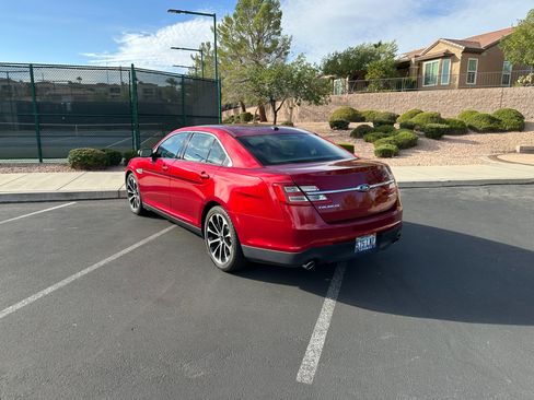 Used 2014 Ford Taurus Limited w/ Equipment Group 301A FWD image 2