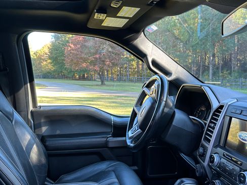 Used 2018 Ford F150 Platinum w/ Equipment Group 701A Luxury image 13