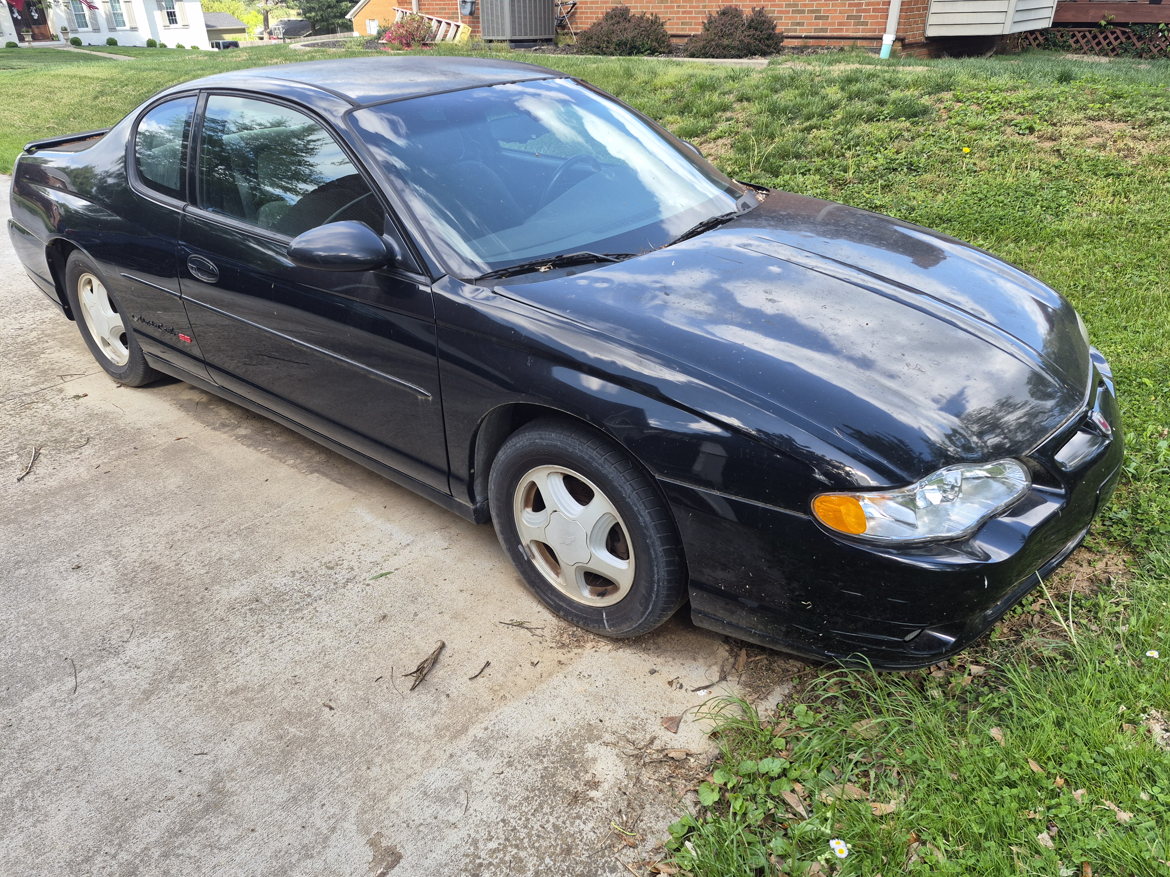 Used 2002 Chevrolet Monte Carlo SS FWD image 2