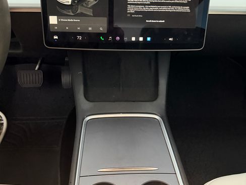 Used 2023 Tesla Model 3 Standard Range image 14