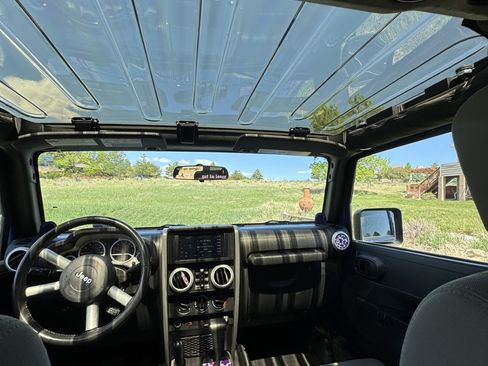 Used 2009 Jeep Wrangler Unlimited Sahara w/ Trailer Tow Group AWD/4WD image 16