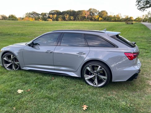 Used 2021 Audi RS 6 w/ Executive Package image 5