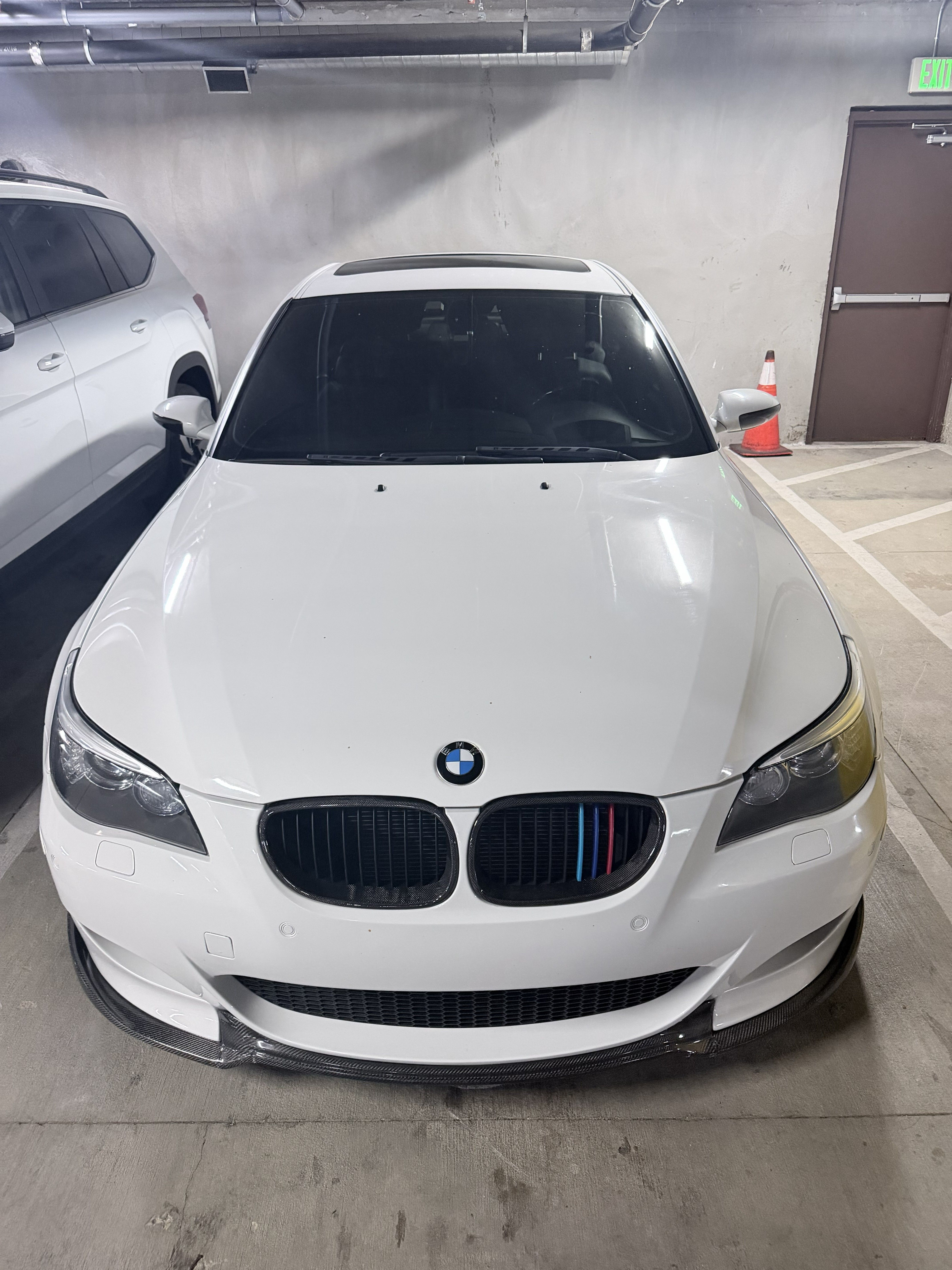 Used 2008 BMW M5 RWD image 2