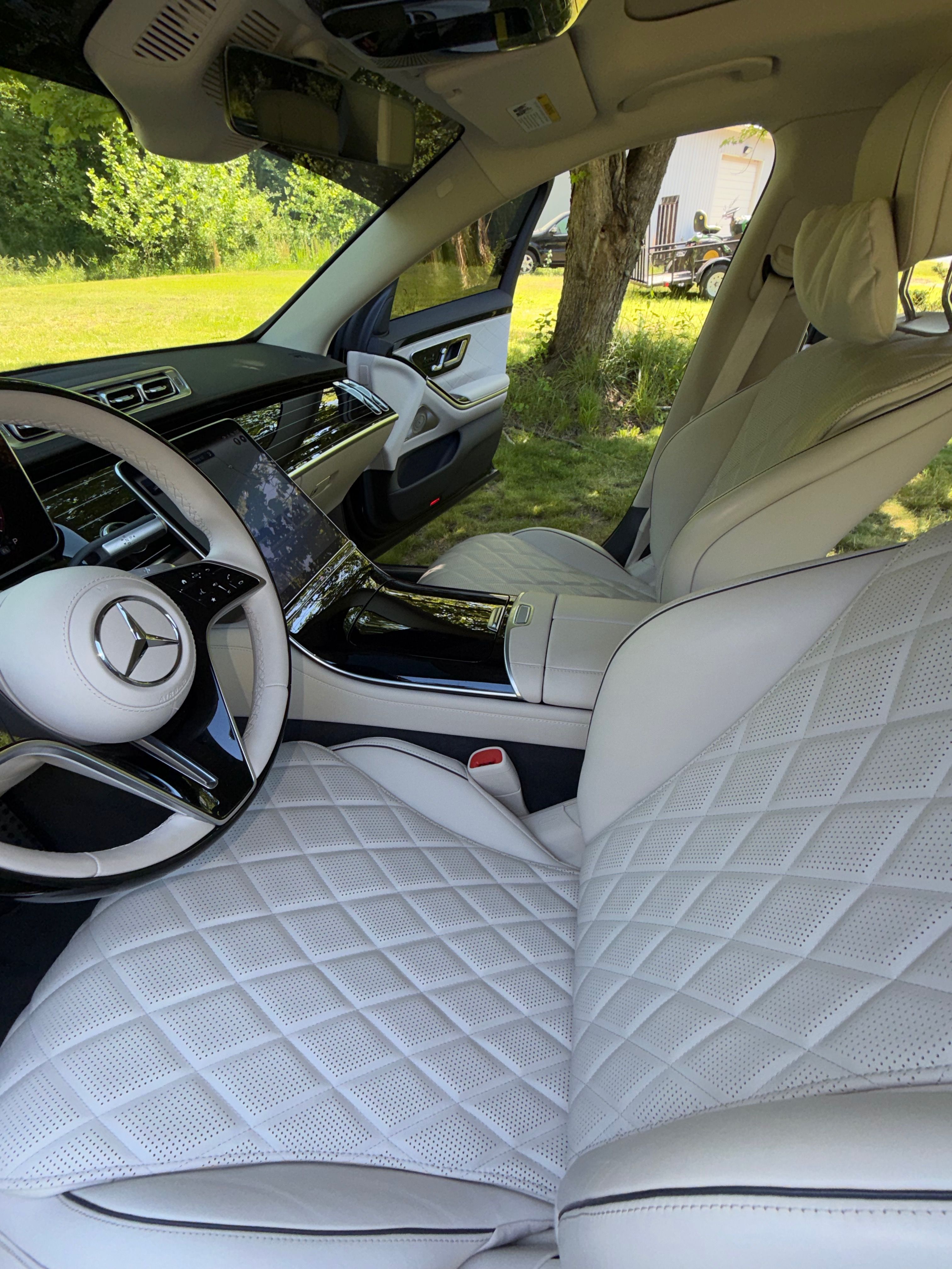 Used 2025 Mercedes-Benz S 580e 4MATIC Sedan image 6