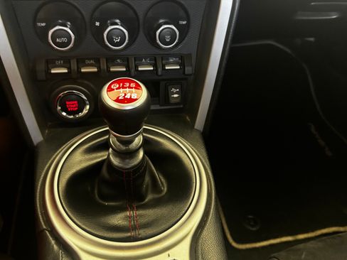 Used 2014 Subaru BRZ Limited w/ Popular Package #1B image 8