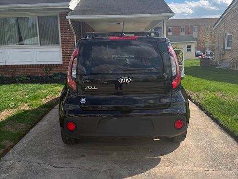 Used 2018 Kia Soul image 8