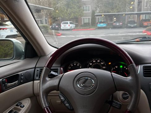 Used 2003 Lexus ES 330 image 8