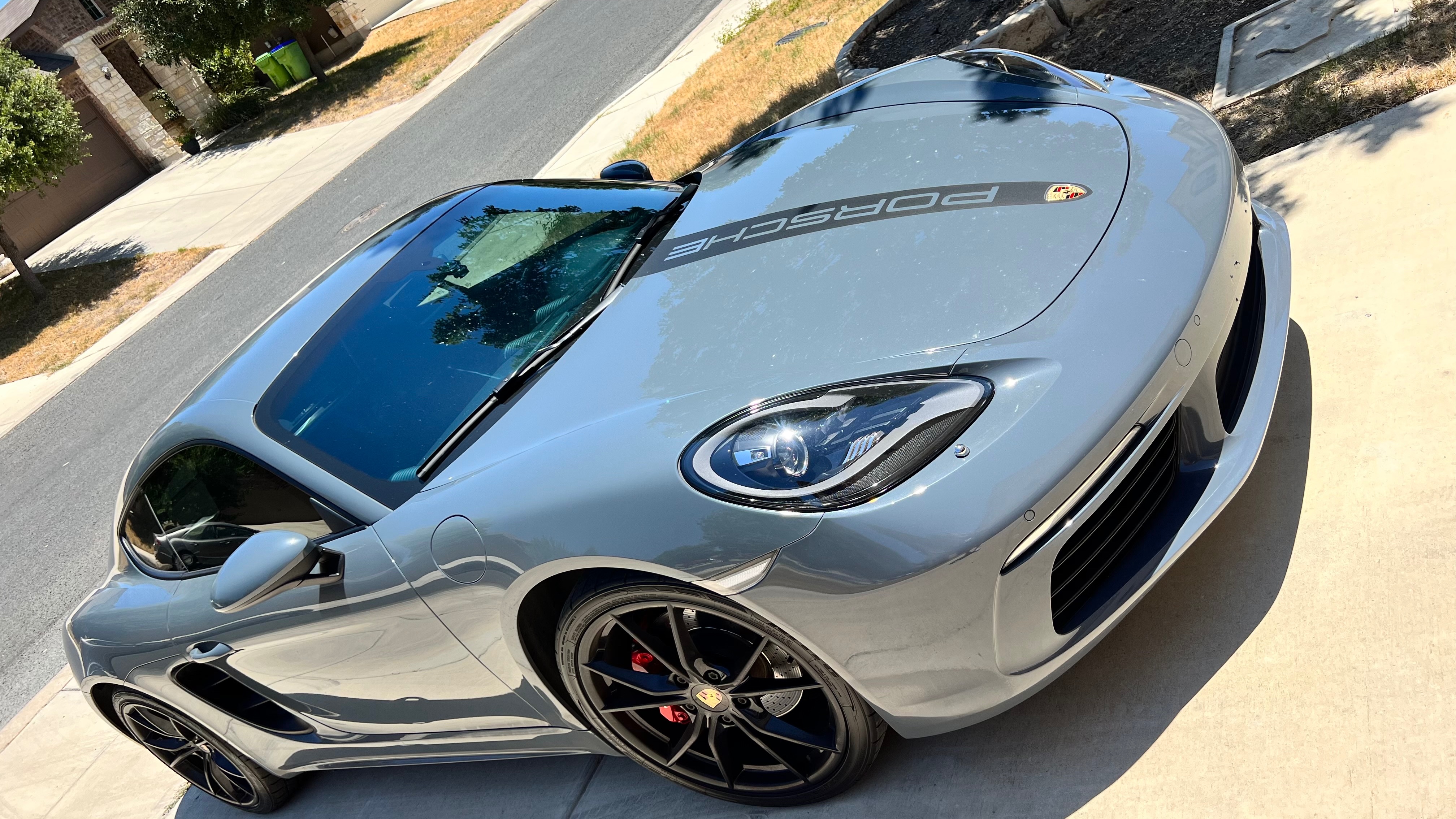 Used 2018 Porsche 718 Cayman RWD image 1