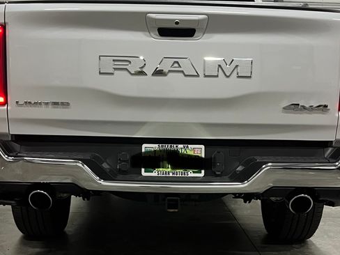 Used 2025 RAM 1500 Limited AWD/4WD image 9