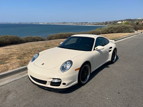 Used 2009 Porsche 911 Turbo image 12