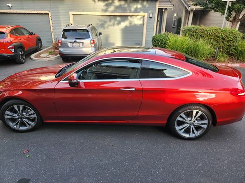 Used 2018 Mercedes-Benz C 300 Coupe image 10