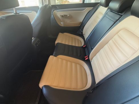 Used 2014 Volkswagen CC Sport image 10