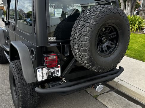 Used 1997 Jeep Wrangler Sport image 2