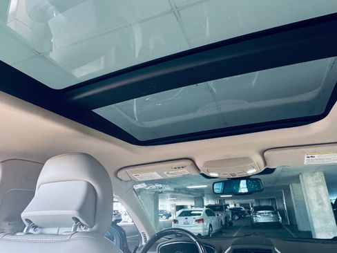 Used 2017 Lincoln MKC Reserve w/ Lincoln MKC Climate Package image 8