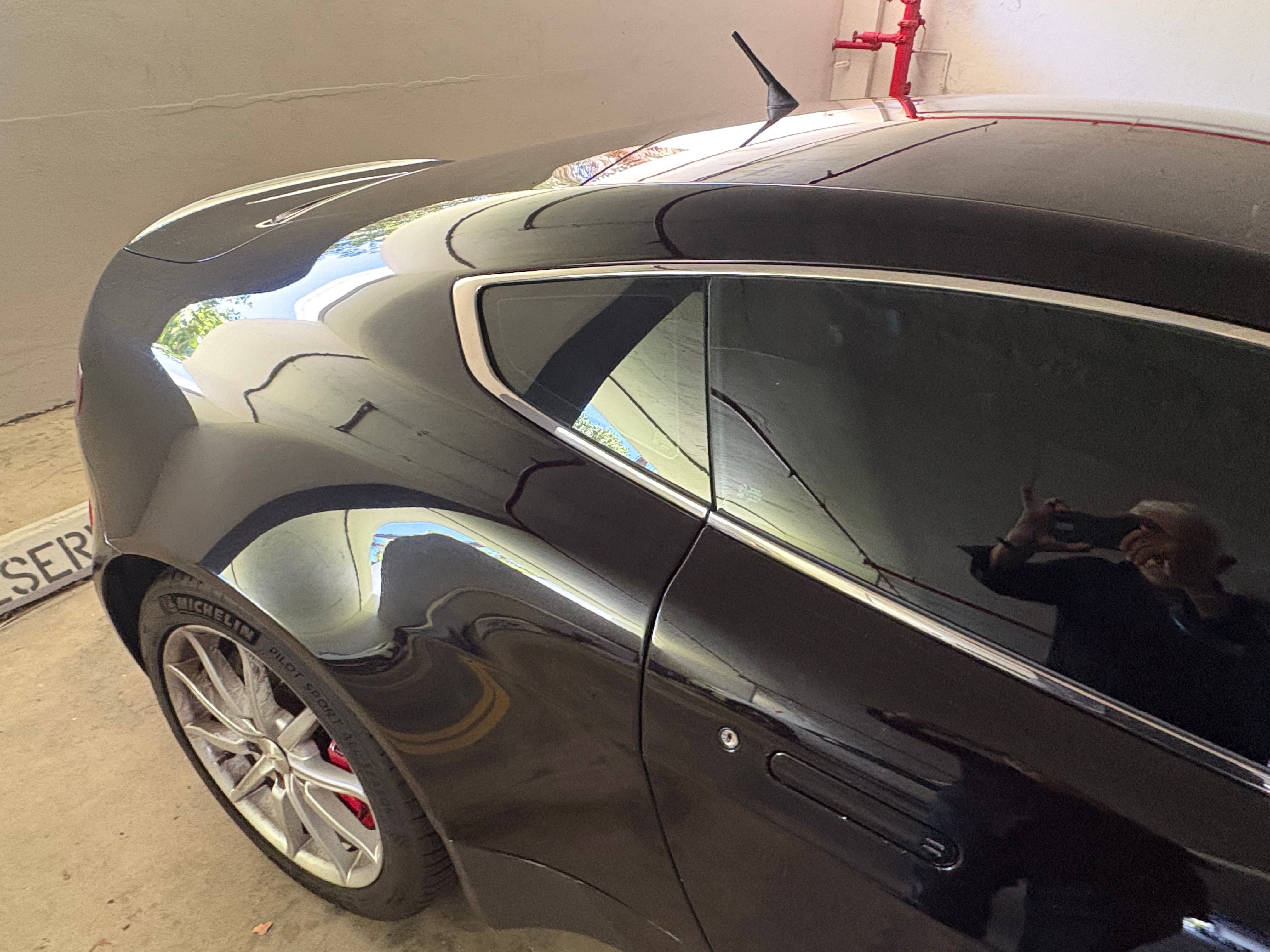 Used 2007 Aston Martin V8 Vantage Coupe RWD image 14
