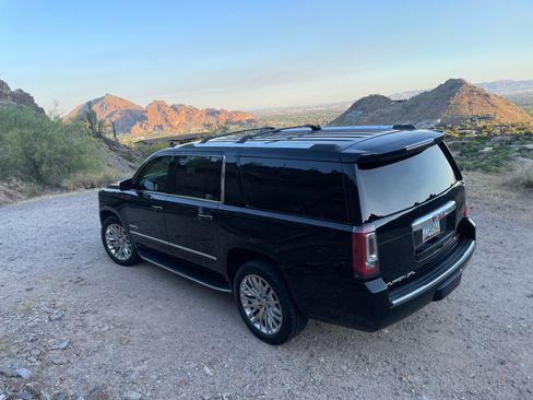 Used 2018 GMC Yukon XL Denali w/ Open Road Package image 14