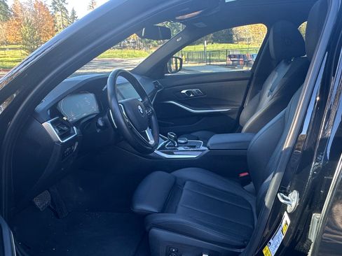 Used 2019 BMW 330i Sedan w/ Convenience Package image 10
