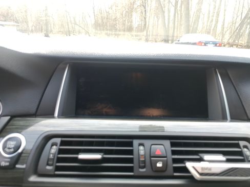 Used 2015 BMW 528i xDrive Sedan image 9