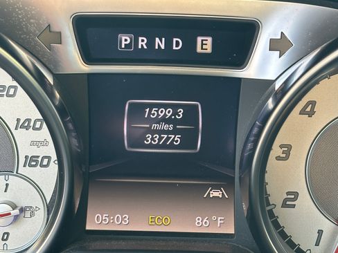 Used 2013 Mercedes-Benz SL 550 image 10