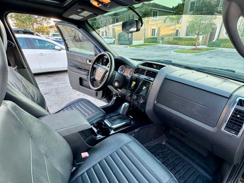 Used 2011 Ford Escape Limited w/ 302A Rapid Spec Order Code image 10