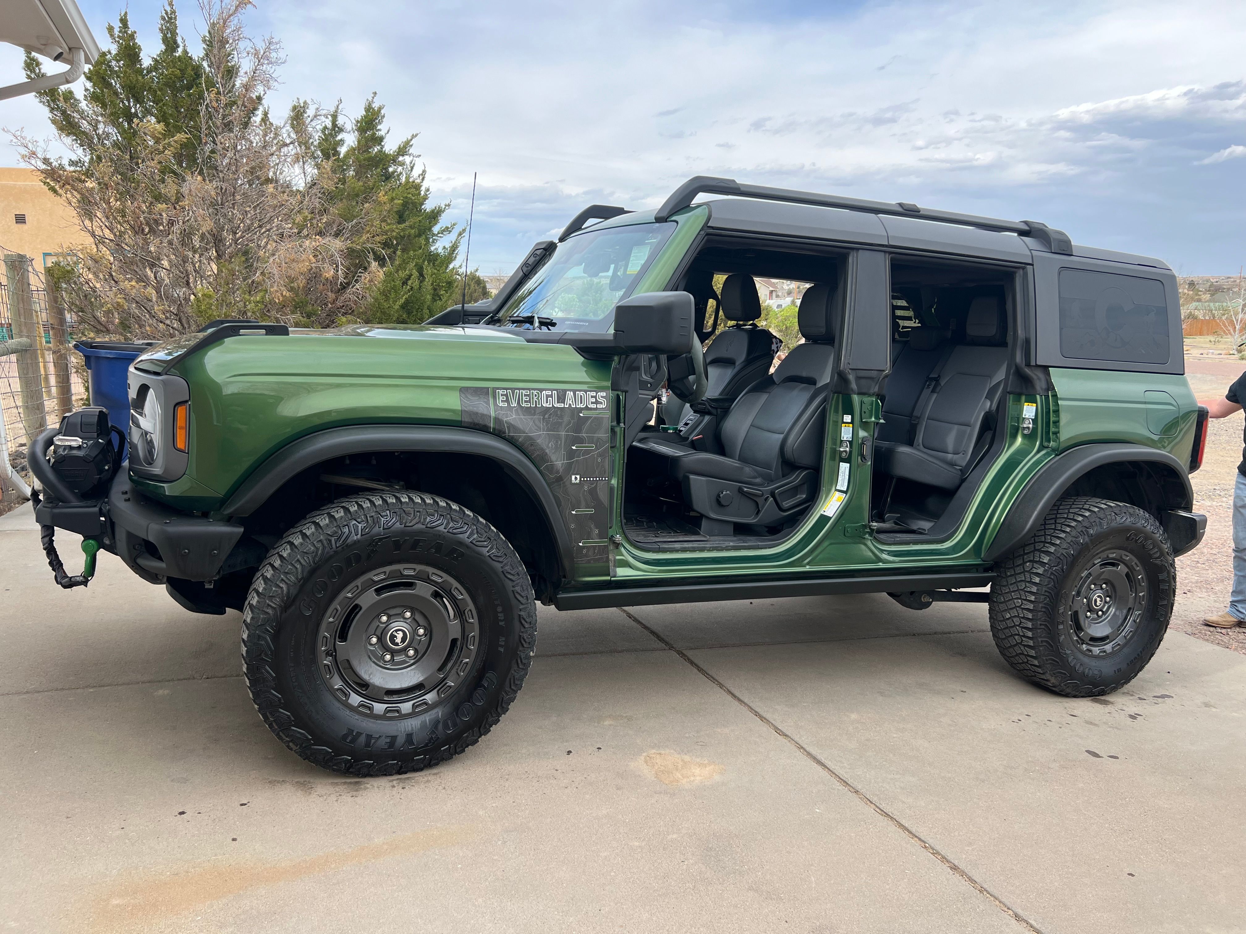 Used 2023 Ford Bronco Everglades AWD/4WD image 5