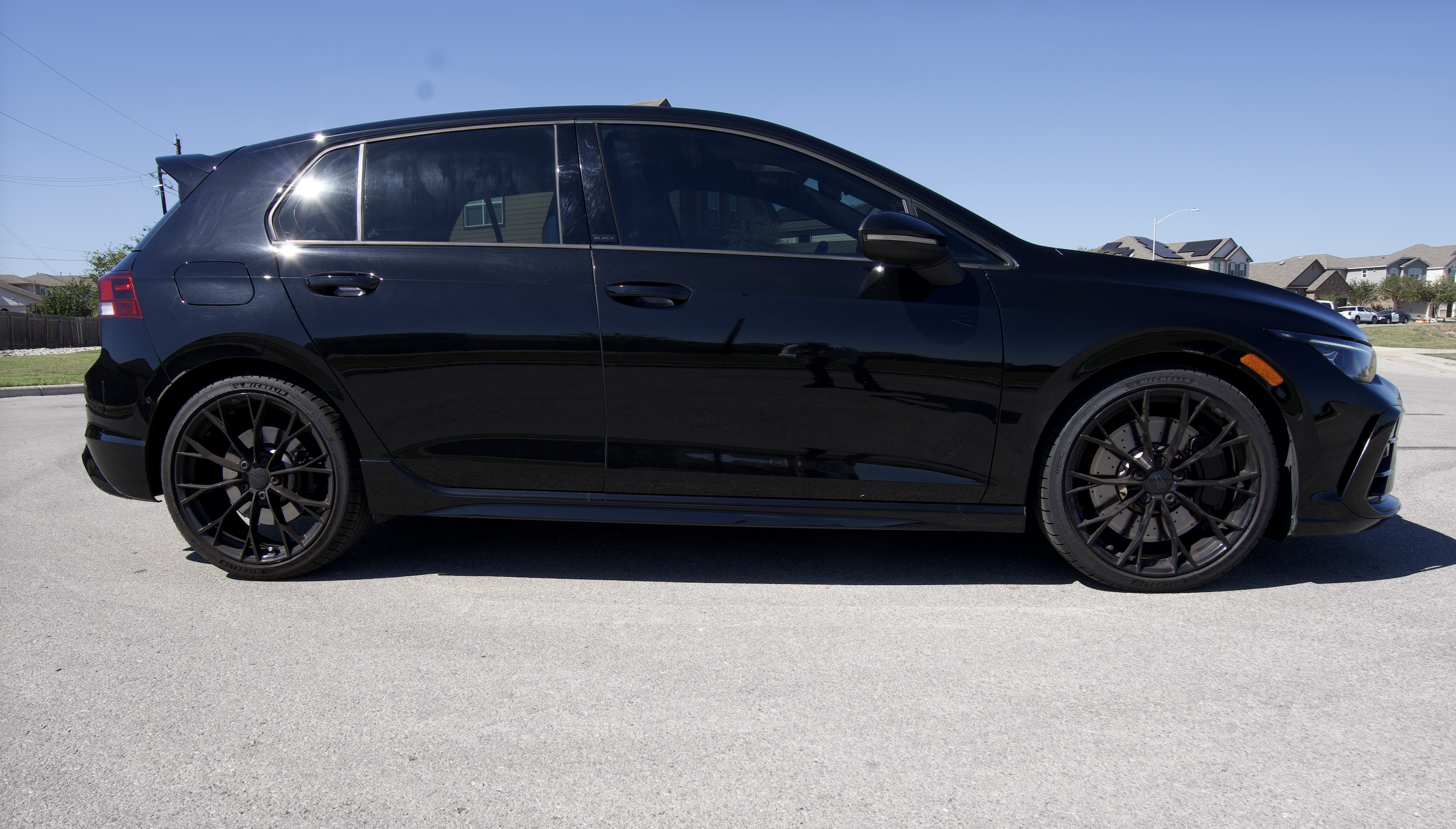 Used 2025 Volkswagen Golf R Black Edition AWD/4WD image 9
