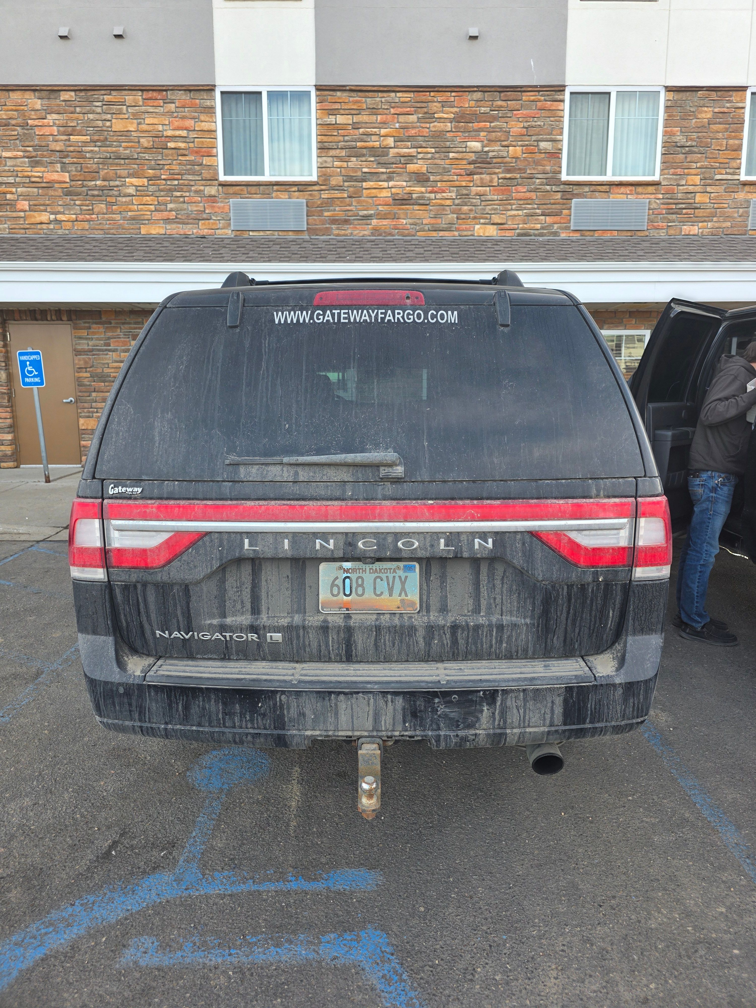 Used 2017 Lincoln Navigator L Reserve AWD/4WD image 4