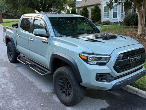 Used 2021 Toyota Tacoma TRD Pro AWD/4WD image 4
