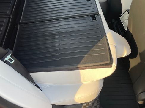 Used 2025 Tesla Model 3 Performance image 14