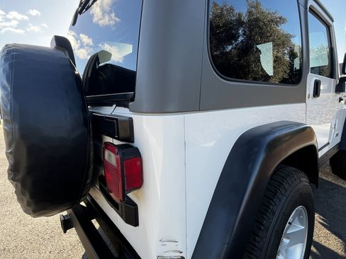 Used 2005 Jeep Wrangler Rubicon w/ Security Group image 5