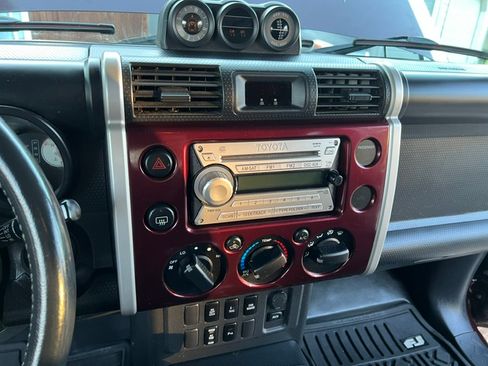 Used 2007 Toyota FJ Cruiser 4WD image 15
